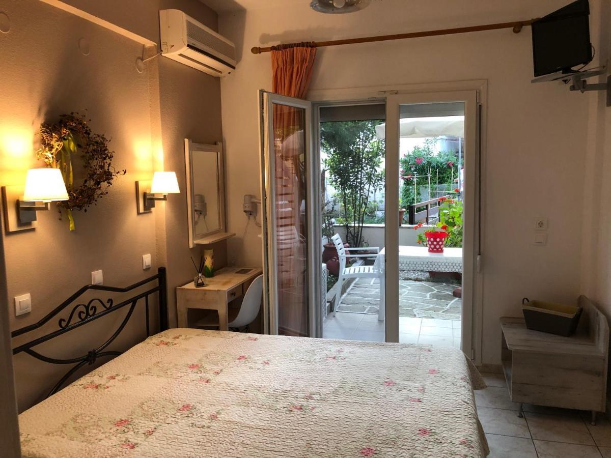 Vana Studios & Apartments 리메나리아 외부 사진